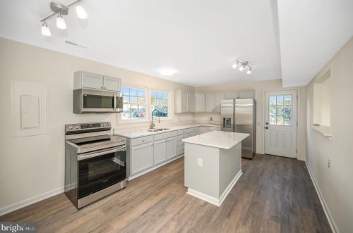 419 Hamilton St, Fredericksburg VA  22408-2931 exterior