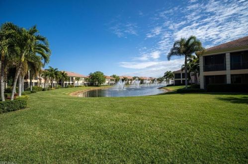 537 Avellino Isles Cir, Naples FL  31101-2379 exterior