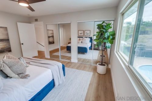 6319 Lake Athabaska Pl, San Diego CA  92119-3526 exterior