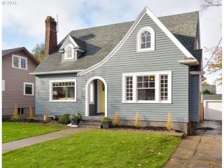 931 55th Ave, Portland, OR 97215-2655