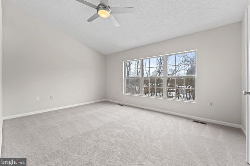 418 Deerpath Ave, Leesburg VA  20175-2517 exterior