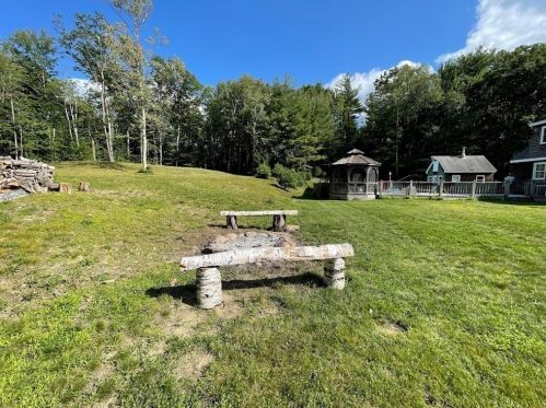 397 Main St, Ashby MA  01431-2306 exterior