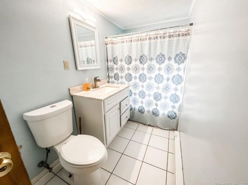 26 Nichols St, Putnam CT  06260-1722 exterior