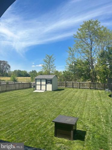 263 Hughs Rd, Charles Town WV  25414-4978 exterior