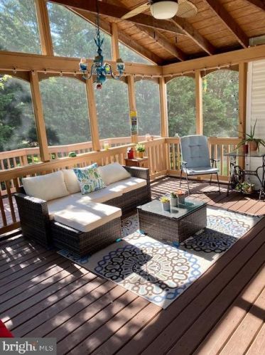 500 Rosemary Ln, Purcellville VA  20132-3274 exterior