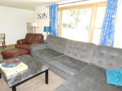 1018 Winford Ave, Green Bay, WI 54303-4029