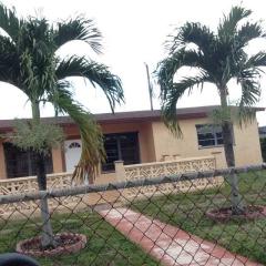 521 38th Pl, Hialeah, FL 33012-4229