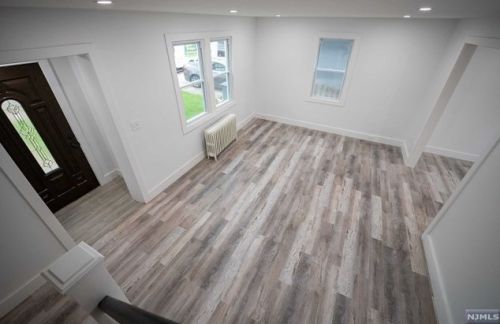 195 Overpeck Ave, Ridgefield Park NJ  07660-1218 exterior