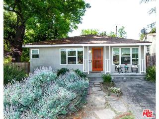 3235 Summit Ave, Altadena, CA 91001-4432