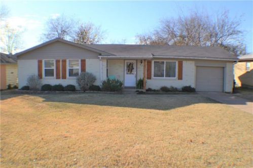 929 Zelda Dr, Hurst, TX 76053-4716