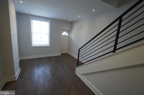 2162 Cambria St, Philadelphia, PA 19132-2634