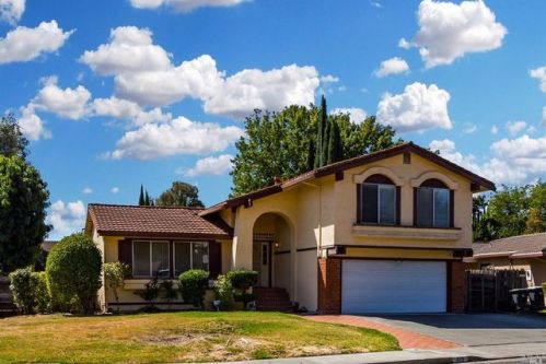 419 Marigold Dr, Fairfield, CA 94533-1301