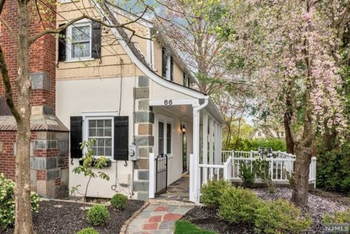 66 Gilbert Rd, Ho Ho Kus, NJ 07423-1407