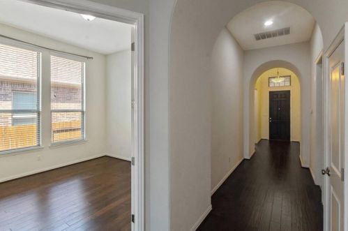 536 Caddo Lake Dr, Georgetown TX  78628-7137 exterior