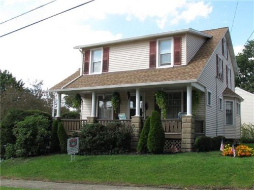 33 Vance St, Greenville, PA 16125-1929