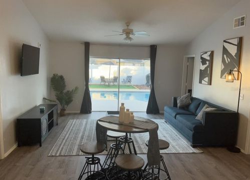 252 Hidden Springs Cir, Kissimmee, FL 34743-6124
