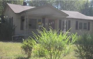 305 Polk St, Liledown, NC 28681-2336