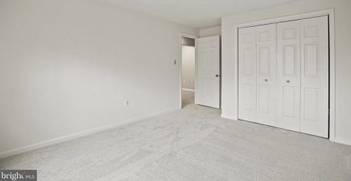 8166 Cliffview Ave, Springfield VA  22153-2622 exterior