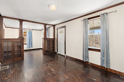 327 Albert St, Pittsburgh, PA 15211-2344
