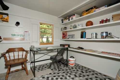 566 Stonetown Rd, Skyline Lakes NJ  07456-1311 exterior