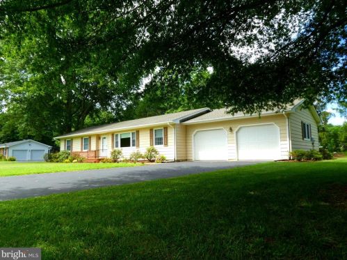 12 Springview Dr, Dover, DE 19901-5548