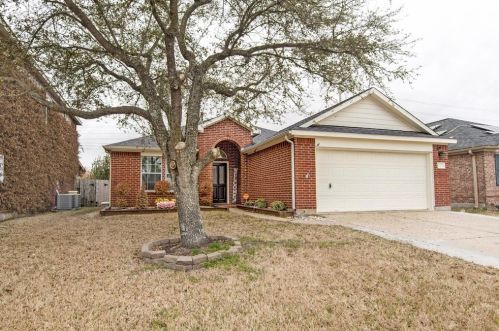 2141 Shadow Creek Dr, Deer Park, TX 77536-6555