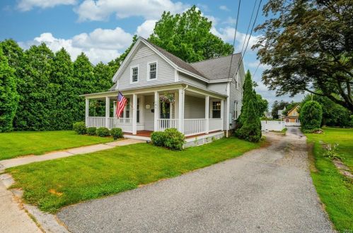 141 Monument St, Groton, CT 06340-3618