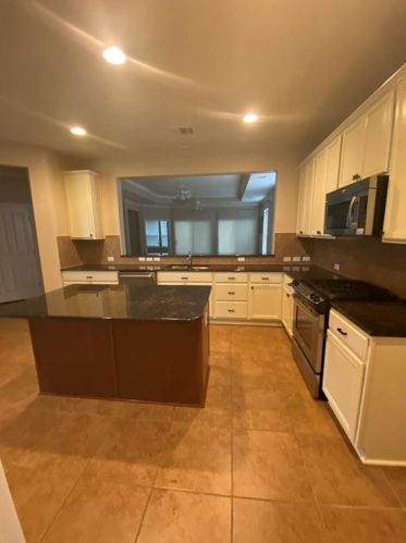 921 Apache Mountain Ln, Georgetown TX  78633-5436 exterior