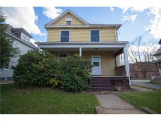 302 Spring St, Zelienople, PA 16063-1353