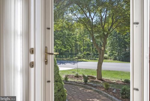 112 Country Woods Dr, Bear, DE 19701-1436