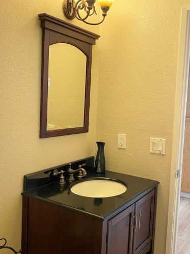 5539 Greenoaks Dr, Riverbank CA  95367-3844 exterior