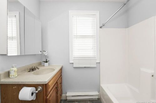 219 6th St, Bridgeport CT  06607-1046 exterior