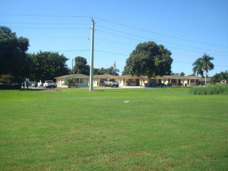 613 Amaryllis Ave, Pahokee, FL 33476-2337