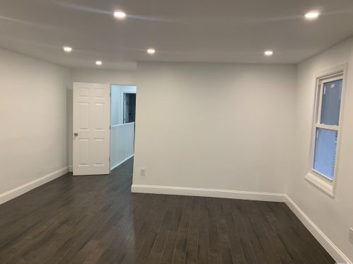 813 Meehan Ave, Far Rockaway NY  11691-5517 exterior