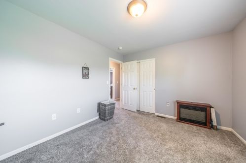 7381 Maybury Ct, Florence KY  41042-8137 exterior