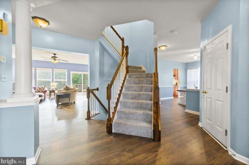 10056 Naughton Ct, Bristow VA  20136-3068 exterior