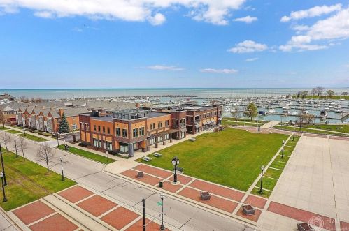 115 56th St, Kenosha, WI 53140-3888