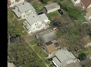 1023 Drake Ave, Roselle, NJ 07203-2221