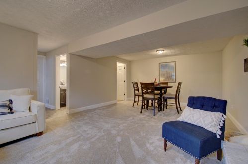 2642 Valley Trails Dr, Covington KY  41017-1049 exterior