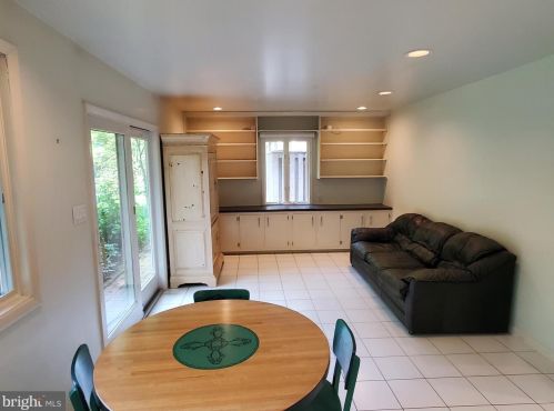 2861 Princeton Pike, Lawrence Township NJ  08648-3222 exterior