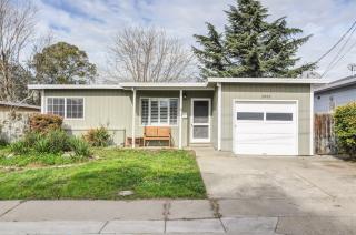 2853 Avon Ave, Concord, CA 94520-5432
