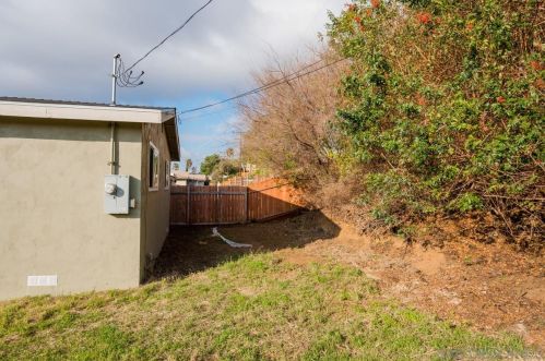 3717 Ashford St, San Diego CA 92111-3448 exterior