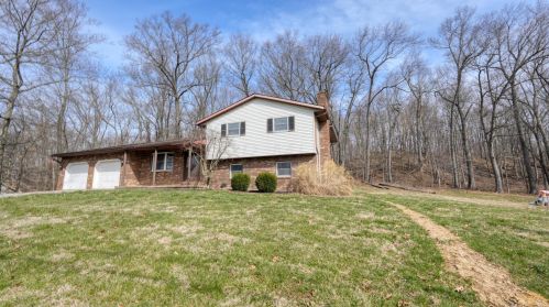 2545 Kenlo Woods Dr, Nashport, OH 43830-9756