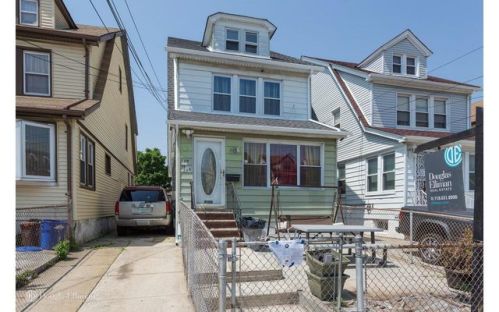 10938 135th St, Jamaica, NY 11420-1811