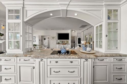 41664 Camino Del Vino, Temecula CA  92592-8439 exterior