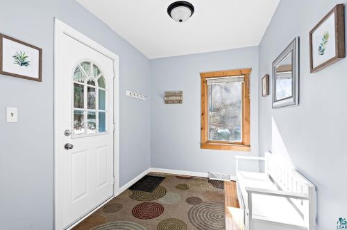 905 Carlton Ave, Scanlon, MN 55720-1436