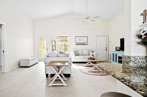 6249 Robinson St, Jupiter FL  33458-6628 exterior