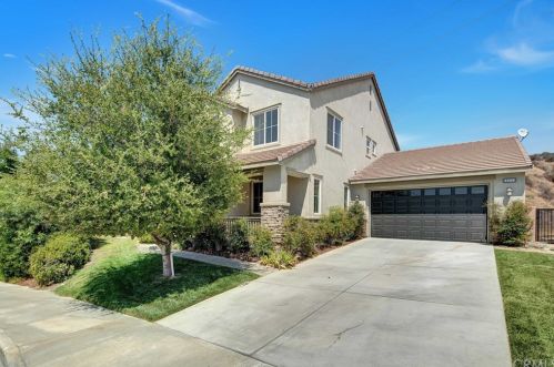 11233 Armour Ave, Beaumont CA  92223-7464 exterior