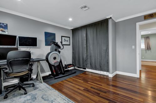 2855 Victoria Dr, Alpine CA  91901-3669 exterior