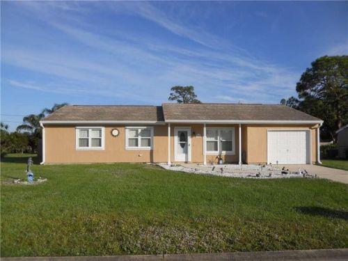 112 Indian Ave, Sebastian, FL 32958-5201
